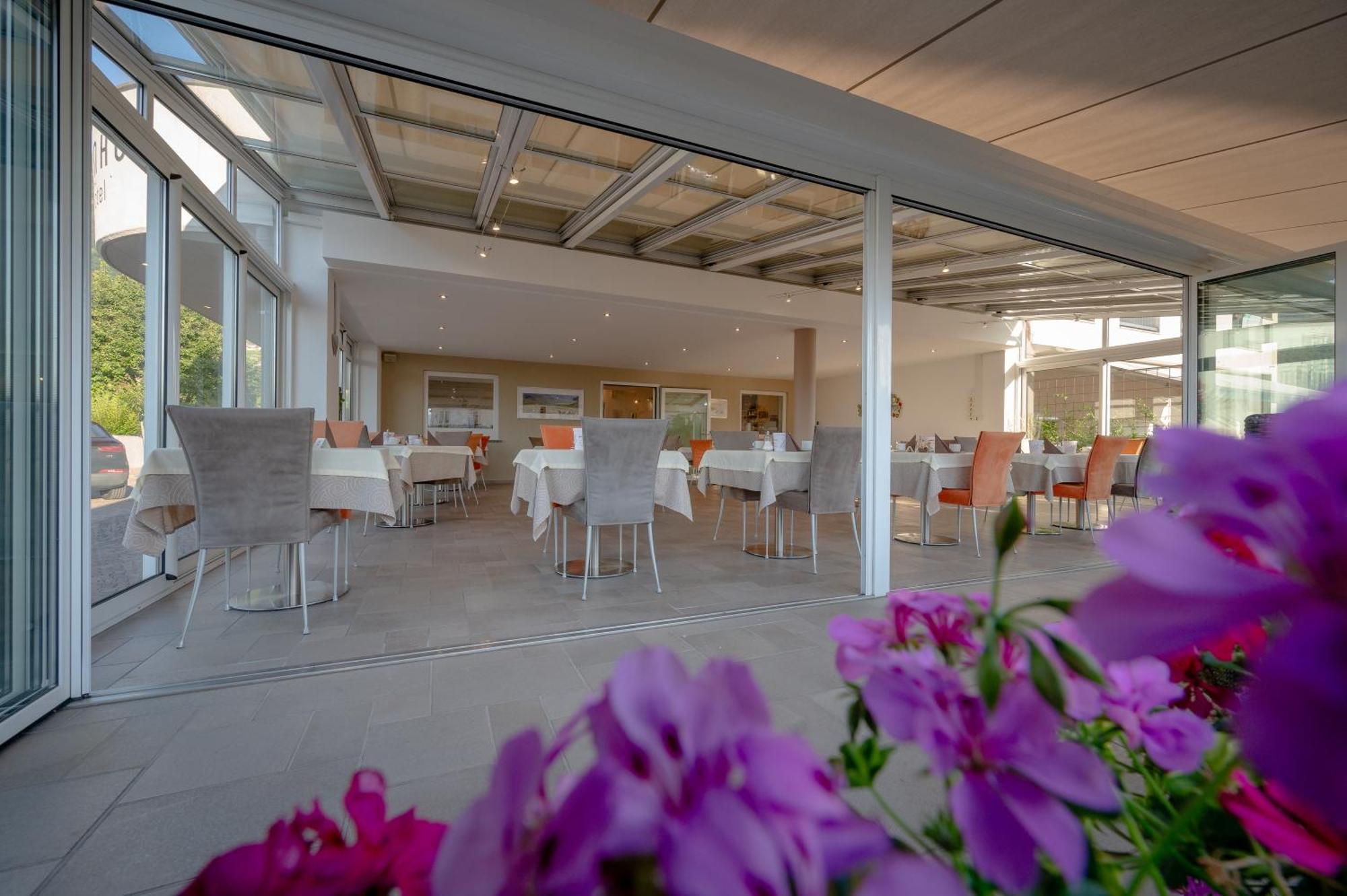 Garni Hotel Peterlinhof Caldaro Luaran gambar